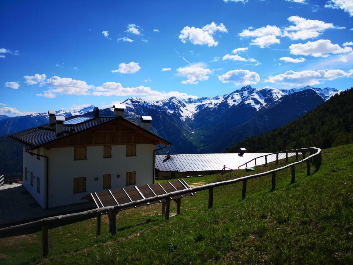 Отель Restor Natura Malga Mondent Пракорно-ди-Рабби Экстерьер фото